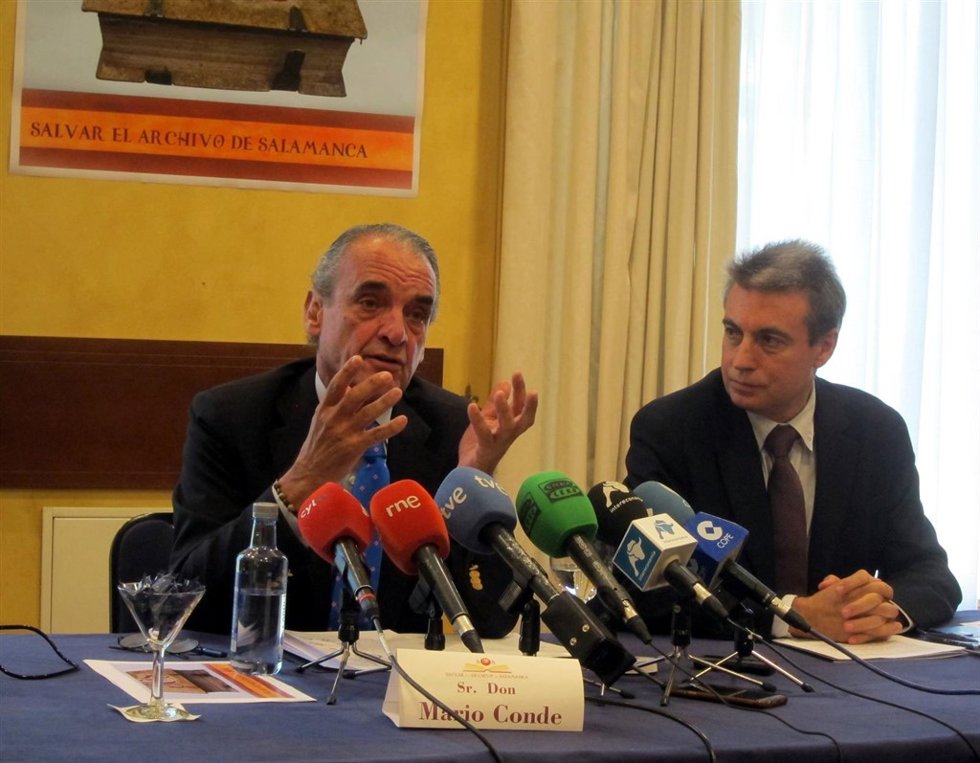     Mario Conde (I) Y Policarpo Sánches (D)                           