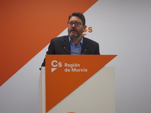 El portavoz de Ciudadanos, Miguel Sánchez             