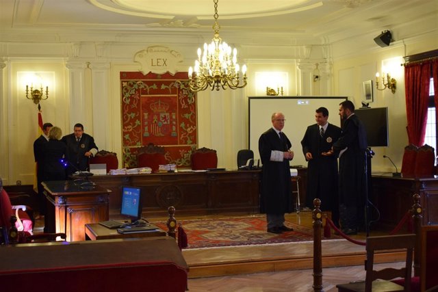 La Audiencia Provincial de León. 