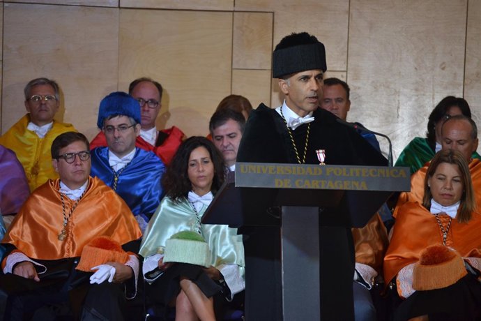 El rector de la UPCT en el acto de apertura del curso