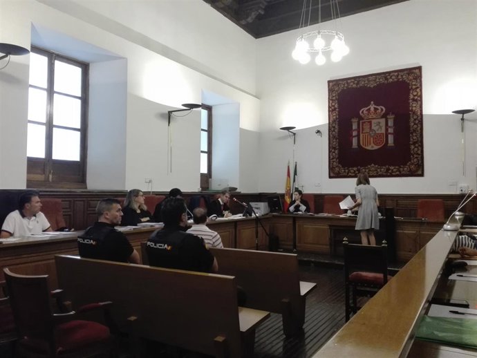 Juicio contra el acusado de matar a su pareja en Las Gabias