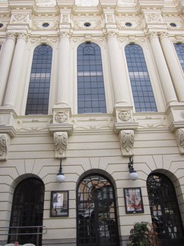 Fachada Del Gran Teatro De Huelva. 