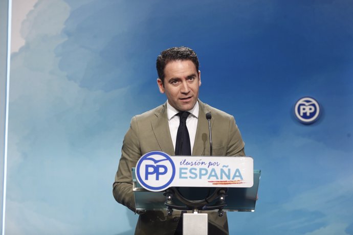 Roda de premsa del secretari general del PP, Teodoro García, en la seu nacion