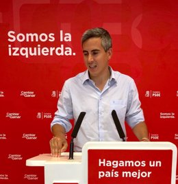 Zuloaga valora en rueda de prensa la reunión de Revilla con Pedro Sánchez