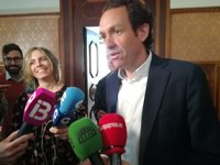 Pons dice que sólo optarán a una VPO de Santa Eulària los inscritos en la lista "única" del Govern