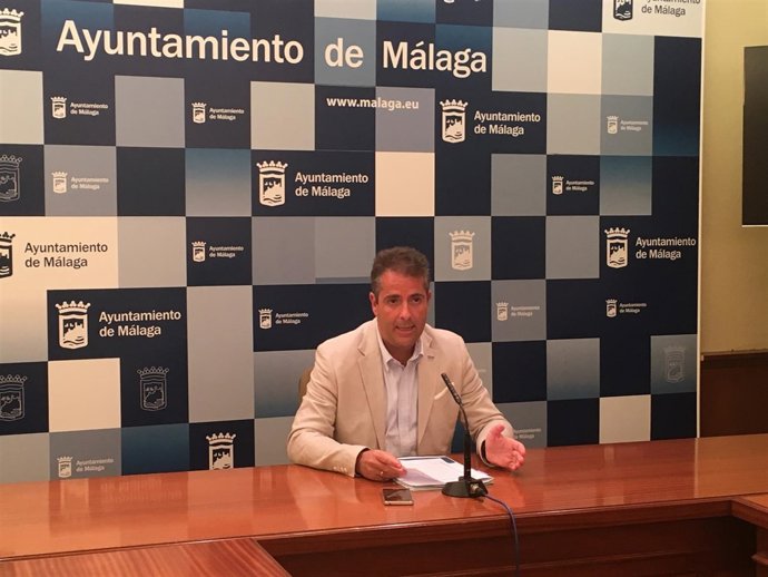 Carlos Conde en la Junta de Gobierno local 