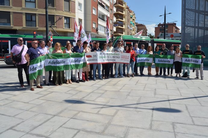 Acto de Adelante Andalucía con los trabajadores del metro