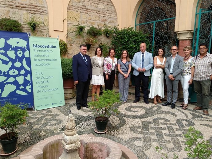 Autoridades durante la presentación de Biocórdoba
