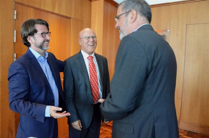 Reunión entre Alonso y Yanes