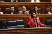 La ministra de Defensa dice que Rajoy dejó a España "muy comprometida" y el PP la llama "ministra boba"