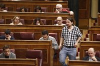 Pablo Iglesias insiste en "alejar" a Delgado del Gobierno porque Villarejo "mancha" lo que toca