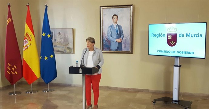 La portavoz del Gobierno regional, Noelia Arroyo, en la rueda de prensa