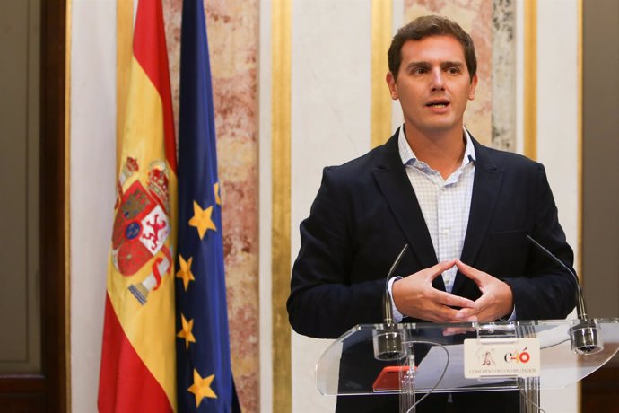 Rueda de prensa en el Congreso del presidente de Ciudadanos, Albert Rivera