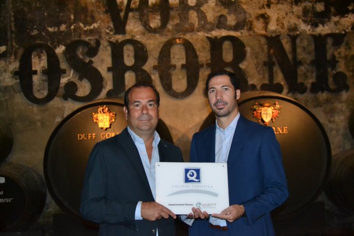 Entrega certificado turístico Q a Bodegas Osborne