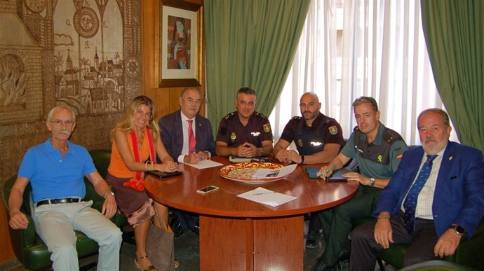 Reunión del Colegio de Médicos, Policía y Guardia Civil por agresiones a médicos