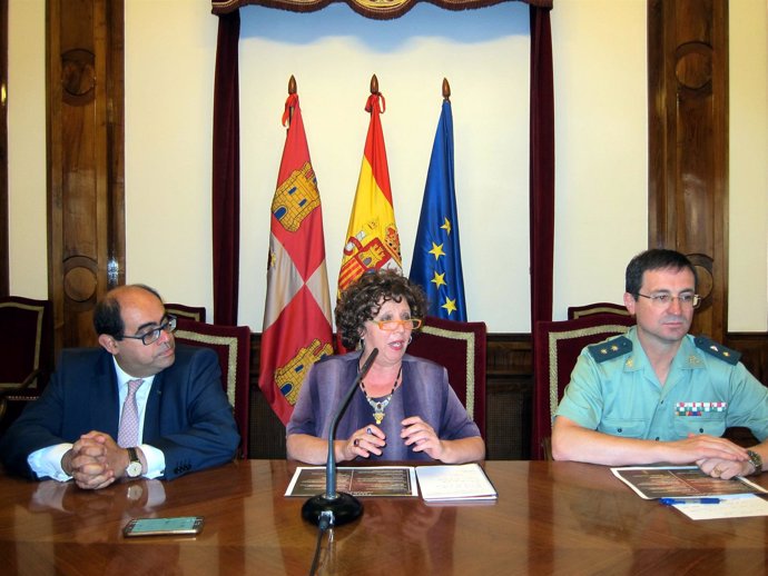 De izquierda a derecha, Fernando Rodríguez, Encarnación Pérez y Jorge Montero