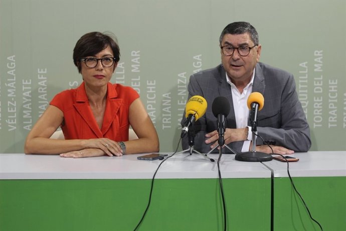 María Gámez subdelegada del Gobierno en málaga con alcalde velez moreno ferrer