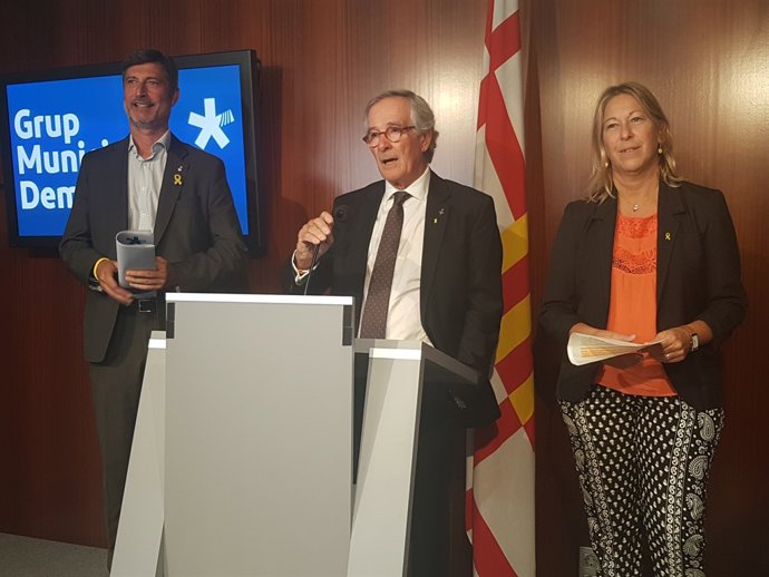Jordi Martí, Xavier Trias i Neus Munté (PDeCAT) en roda de premsa