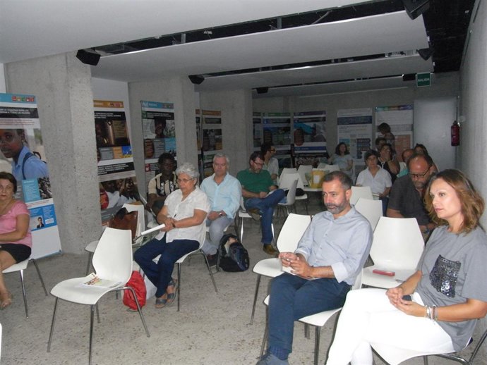 Guijarro (dcha.) durante el encuentro celebrado