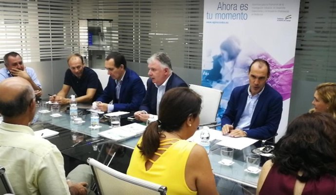 [Grupohuelva] 1 Foto Junta (Balance Incentivos Idea)
