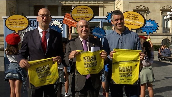 Arriola presenta campaña de reciclaje