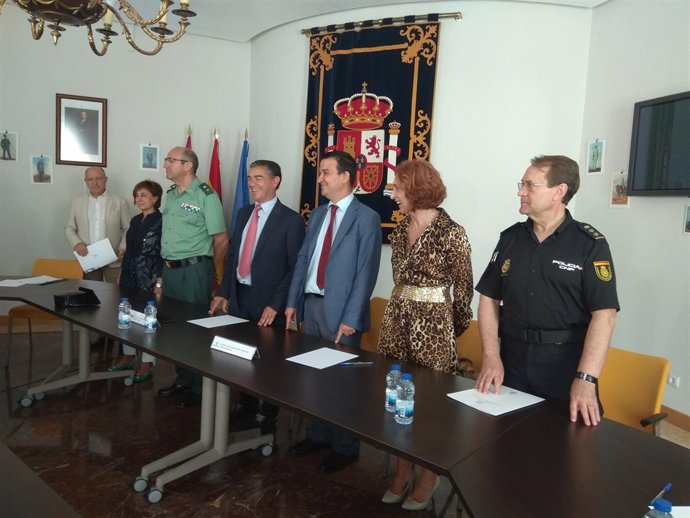 Reunión entre Francisco Martínez Arroyo y Manuel González Ramos