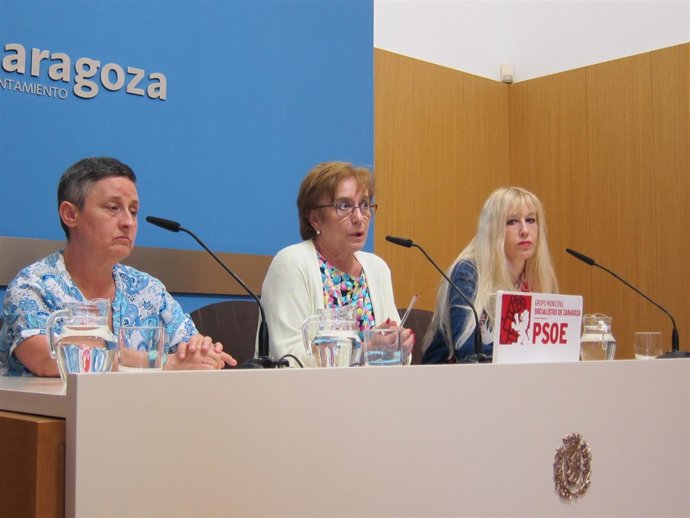 El PSOE pide paralizar el pliego de la ayuda a domicilio en Zaragoza