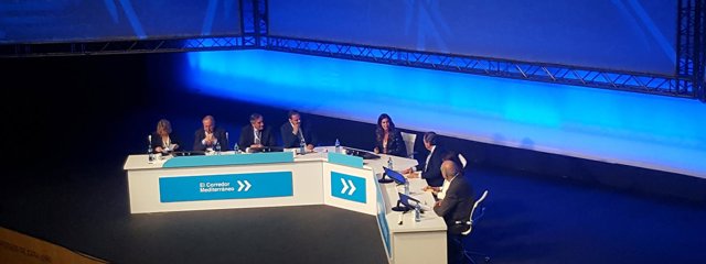 Josep Lluís Bonet participa en la mesa sobre el Corredor Mediterráneo