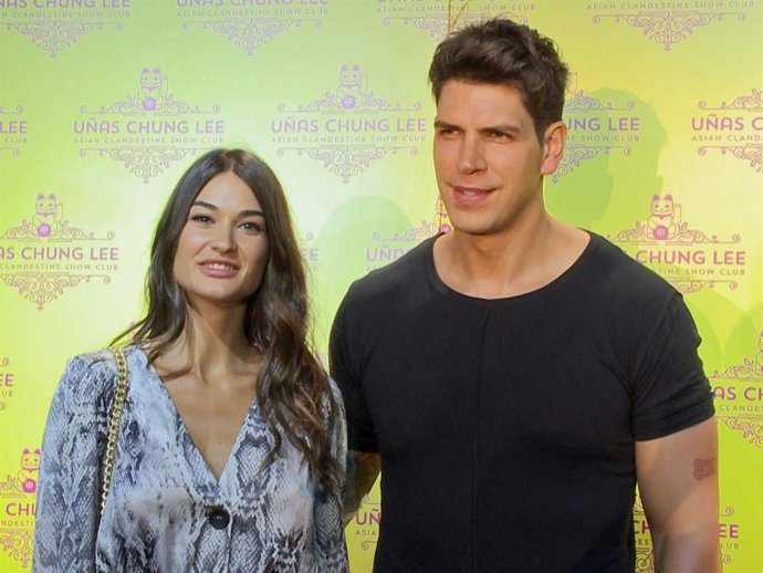 Diego Matamoros y Estela Grande en la presentación de 'Uñas Chung Lee'