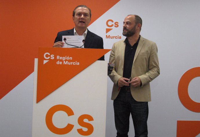Los diputados de Ciudadanos en Congreso, Garaulet y José Luis Martínez        