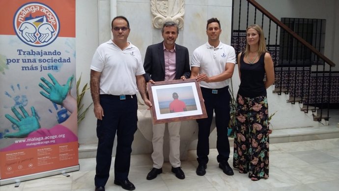 Málaga Acoge reconoce la labor de Salvamento Marítimo