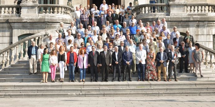 Recepción del Ayuntamiento de Bilbao a las personas mayores