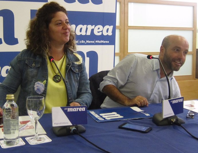 El portavoz de En Marea, Luís Villares, y Ana Seijas