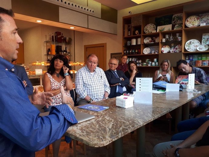 La marca Huesca la Magia realiza un acto con periodistas especializados