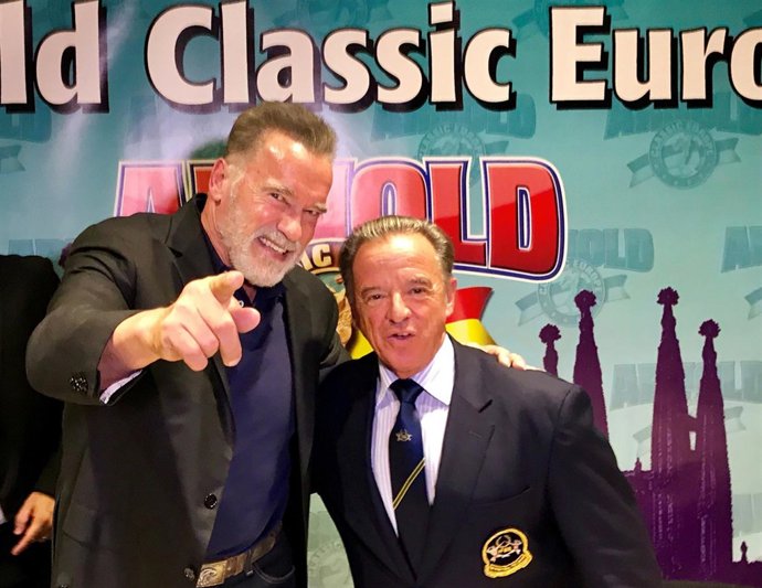 Arnold Schwarzenegger i el pte.De l'IFBB R.Santonja