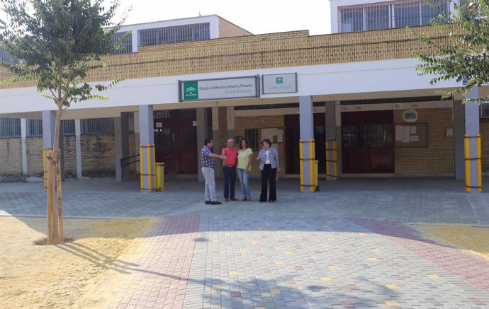 Realizan obras en el CEIP 'San José de Calasanz' de Sevilla