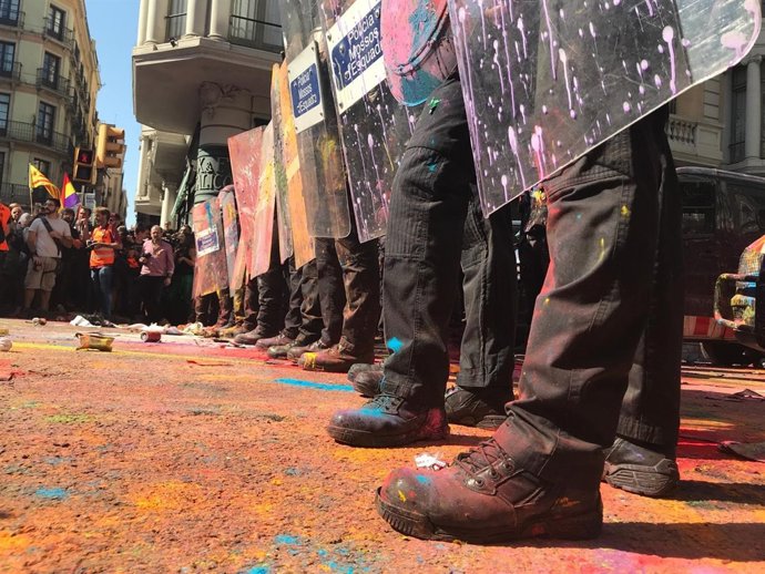 Cordó policial a la manifestació de l'esquerra independentista