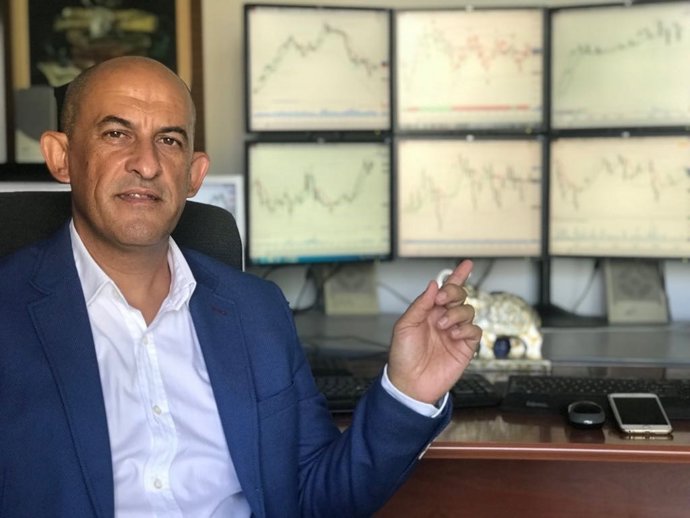 El autor Jesús Rueda