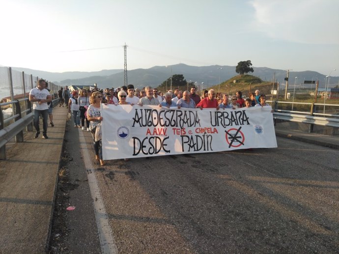 Manifestación vecinos de Teis