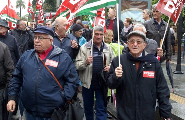 Manifestación en Sevilla en defensa de pensiones dignas