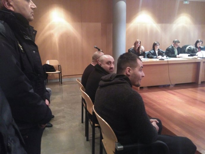Los Sancdulache durante una sesión del juicio del pasado mes de febrero.