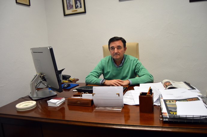 El director del centro de la UNED en Almería, José Jesús Gázquez