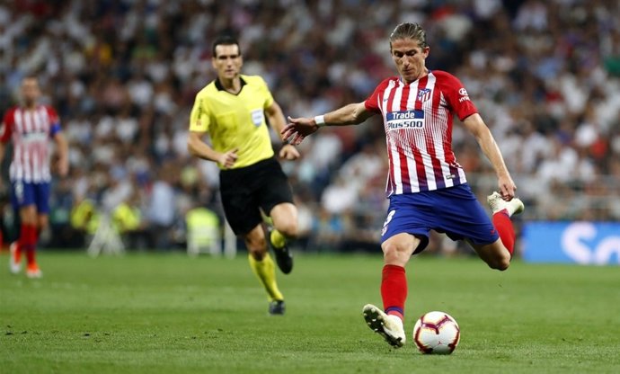 El futbolista brasileño Filipe Luis, durante un partido con el Atlético