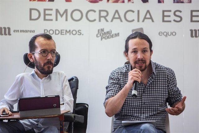 Pablo Iglesias y Pablo Echenique en el Círculo de Bellas Artes