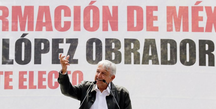 López Obrador durante su discurso en la Plaza de las Tres Culturas