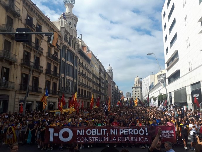 Manifestació estudiantil per l'1-O a Barcelona