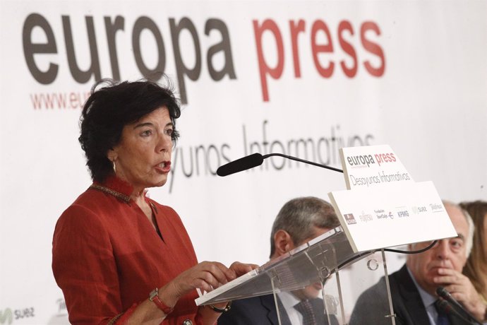 Desayuno Informativo de Europa Press en Madrid con la ministra de Educación y Fo