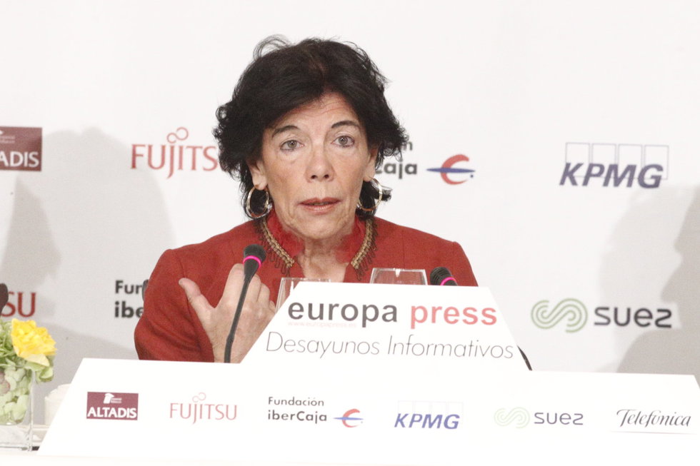 Desayuno Informativo de Europa Press en Madrid con la ministra de Educación y 