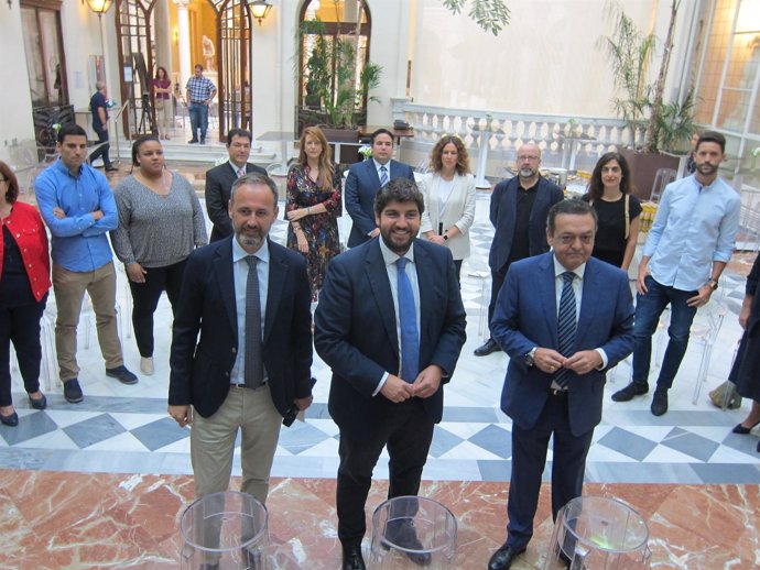 López Miras, Celdrán y Albarracín, en su enconentro con empresarios