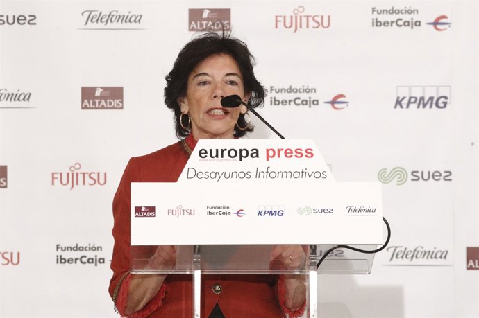 Esmorzo Informatiu d'Europa Press a Madrid amb la ministra d'Educació i Fo